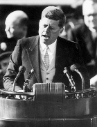 john-kennedy-ask-not-what-your-country-can-do-for-you-inaugural-speech-1961